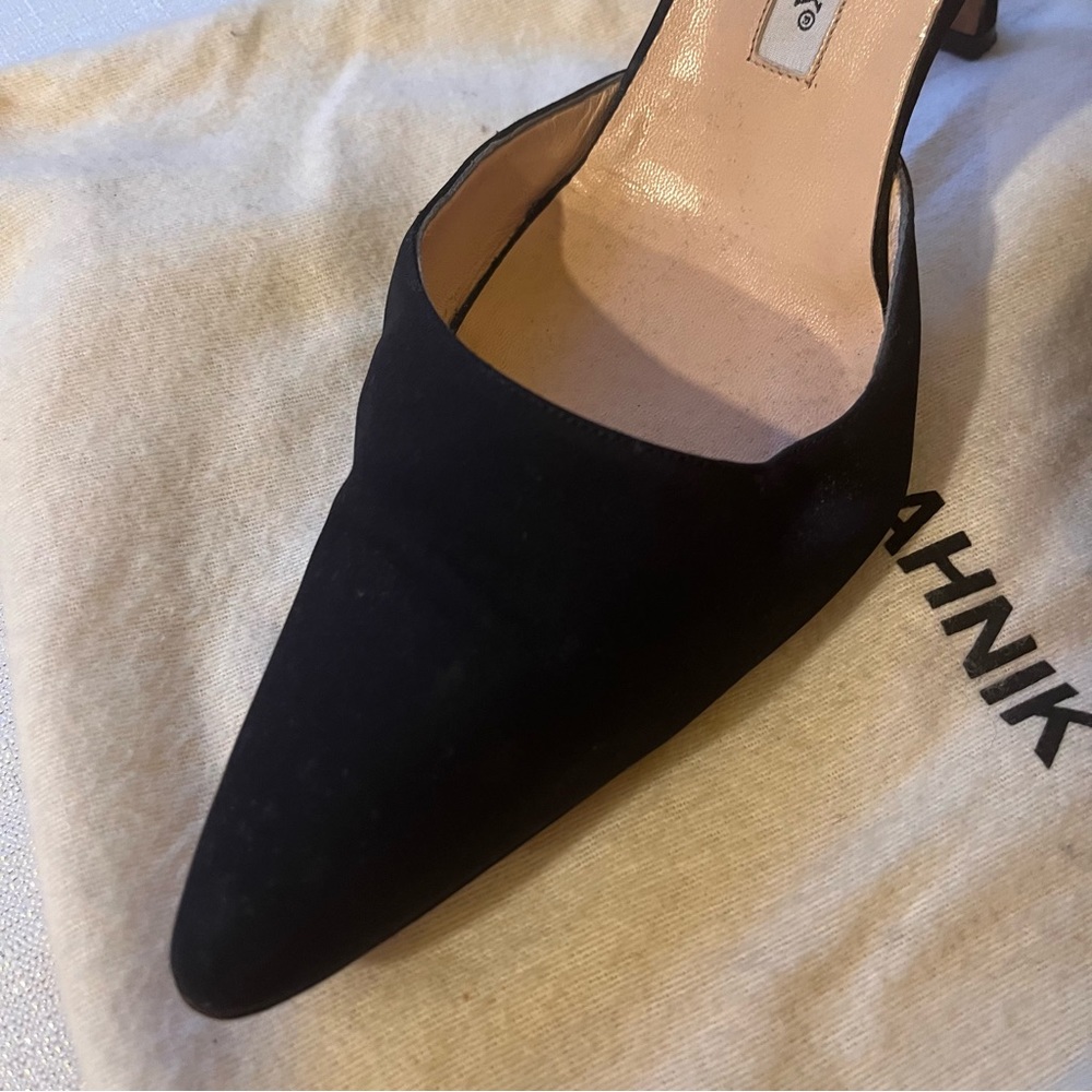 Manolo Blahnik Authentic Black Velvet Heels, Ankle Ties | Size 39.5 US size 9.5 - Picture 11 of 16